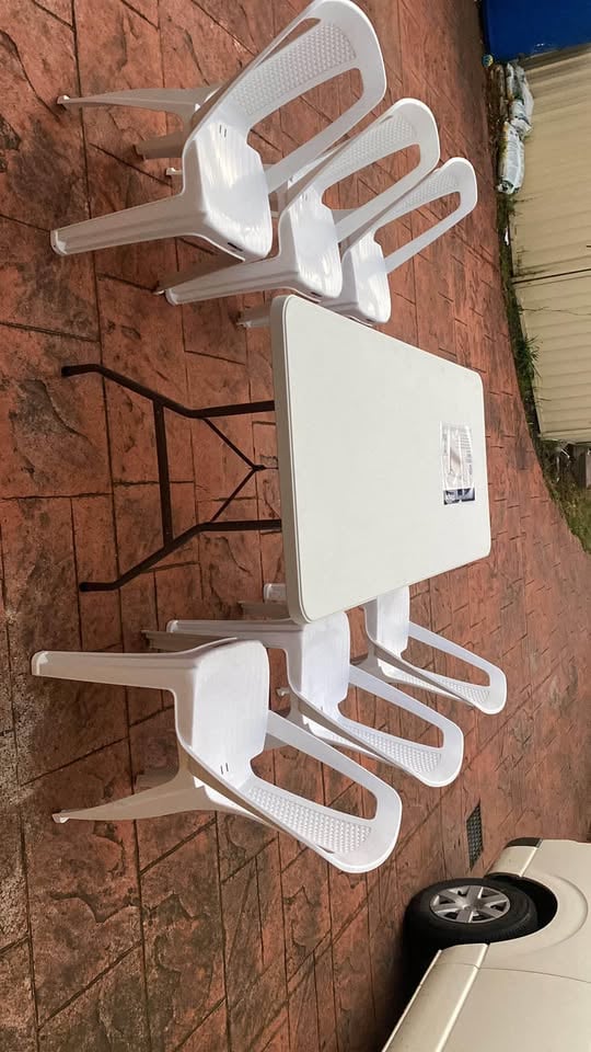 Outdoor Chairs And Table Hire photo 2