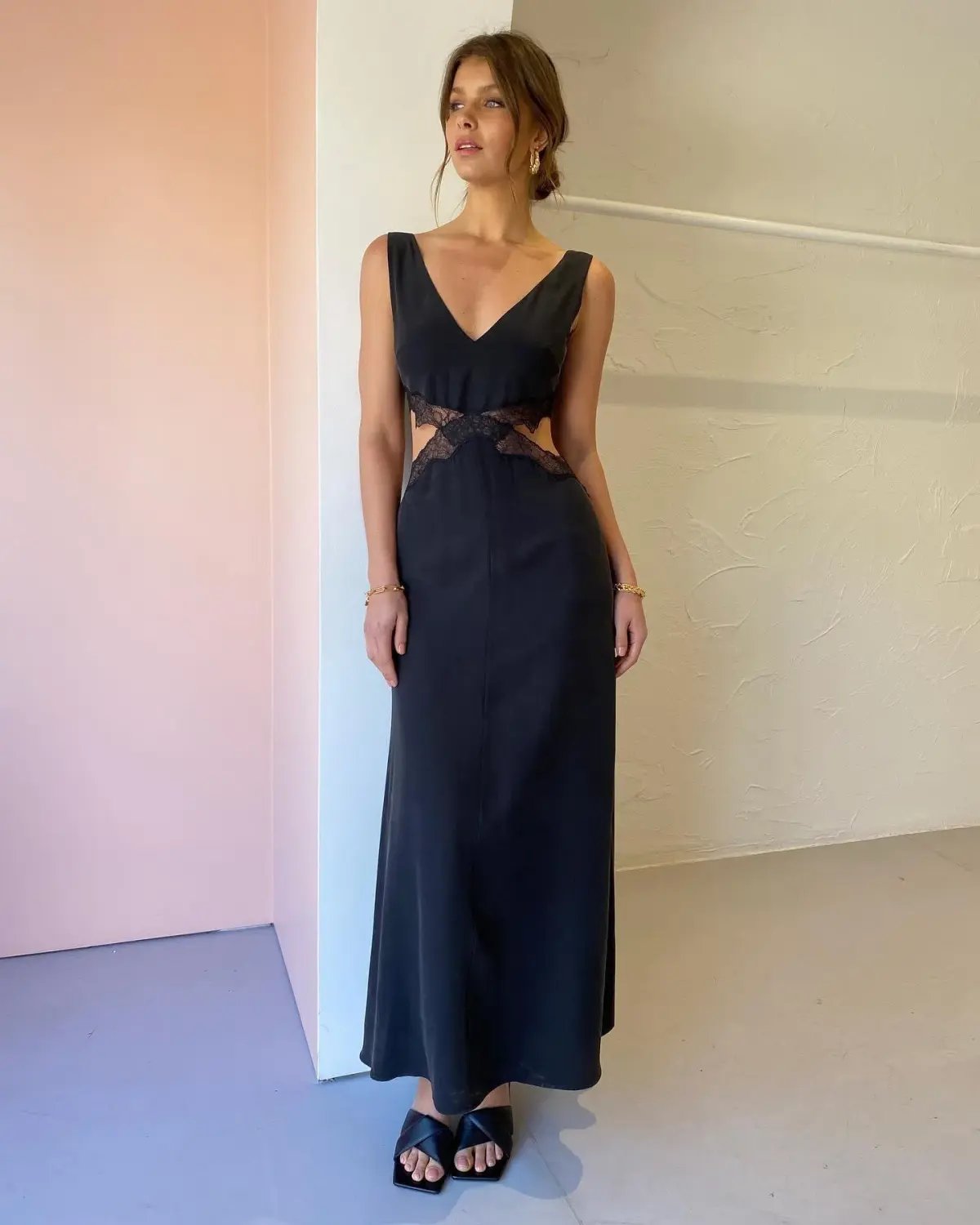 Sir the Label Alma Cut Out Dress in Black Size 0 / AU 6 photo 5