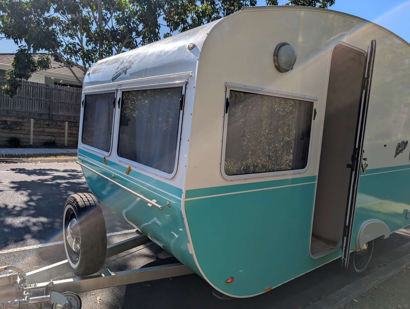 Goldy Beach Cruiser - Lightweight Van/Mod Cons with Vintage Charm photo 3