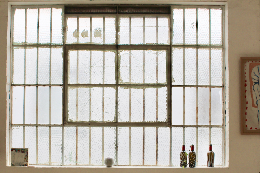 Light filled warehouse studio in Richmond photo 2