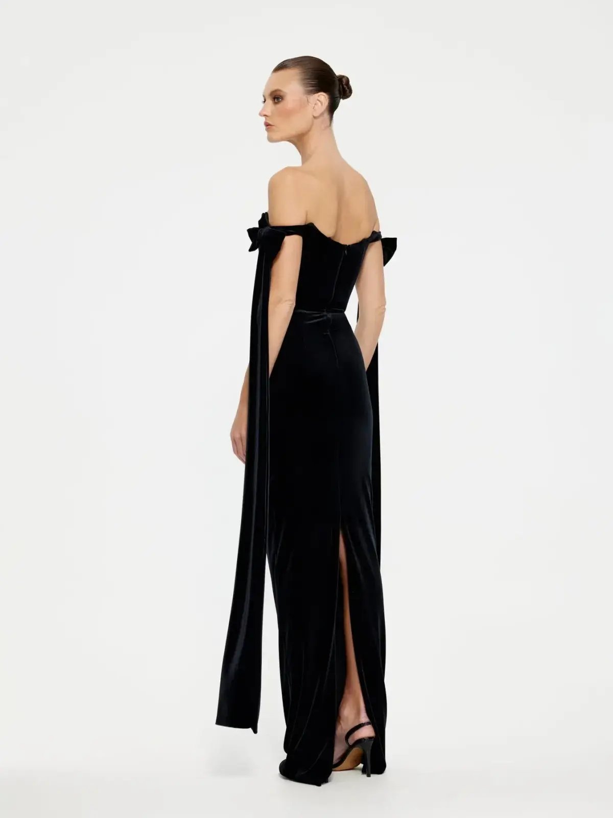 Effie Kats Ginger Gown Black Velvet Size XS photo 2