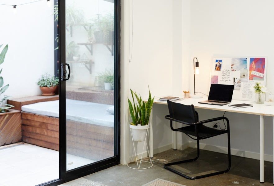 Studio Northcote Desk Space with Tropical Oasis photo 4