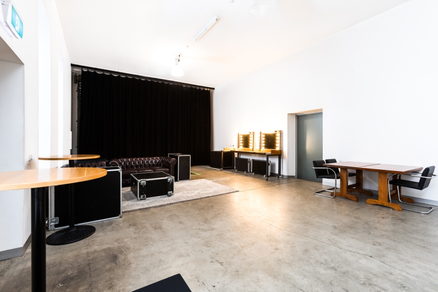 Easy Come Easy Go Studio photo 2
