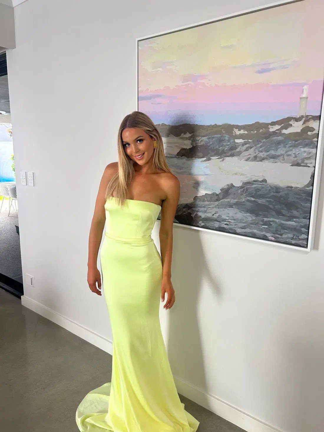 Alex Perry Cassidy Strapless Gown Lime Size 6 photo 4