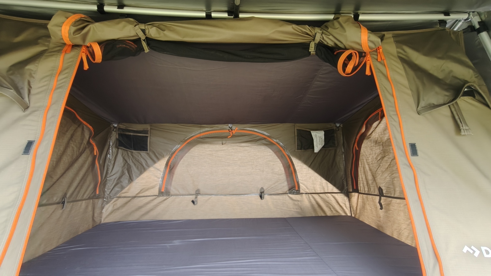 Stoney Creek Nugget – Electric Roof Tent photo 4