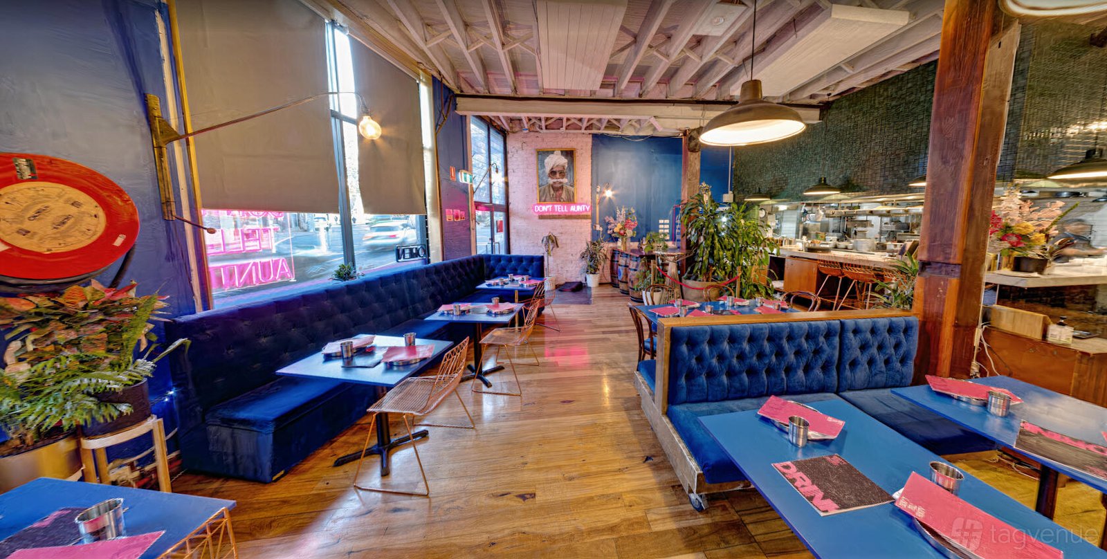 Entire Venue at Don't Tell Aunty photo 2