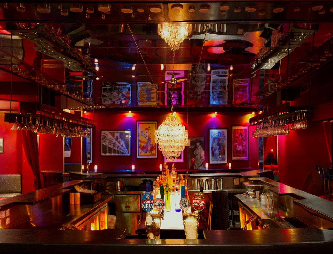 Piano Bar at Minskys Hotel photo 2
