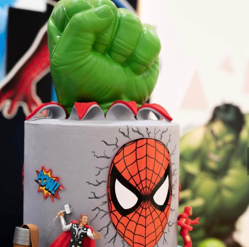 FAUX CAKE FOR HIRE 🎂 SYD METRO - superhero theme photo 4