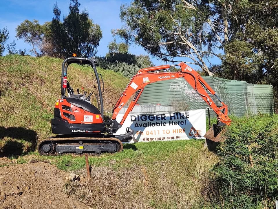 Mini excavator hire torquay photo 3