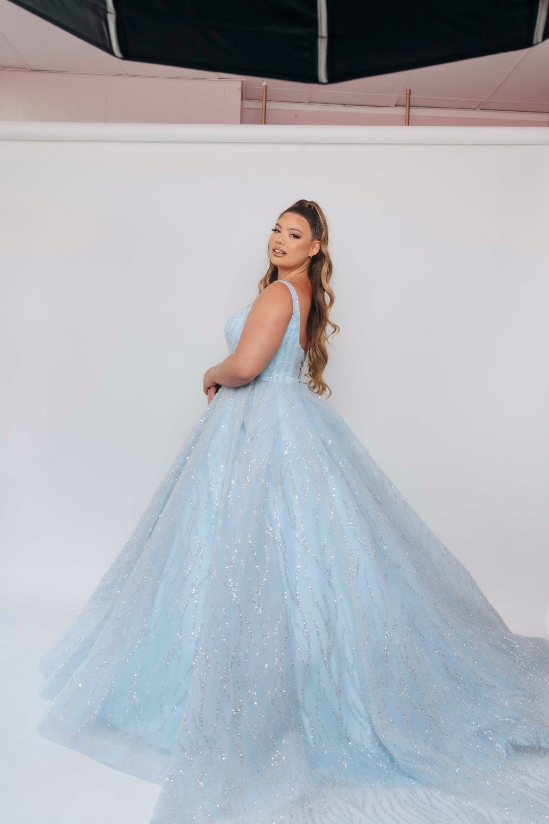 CINDERELLA BALLGOWN BLUE photo 2