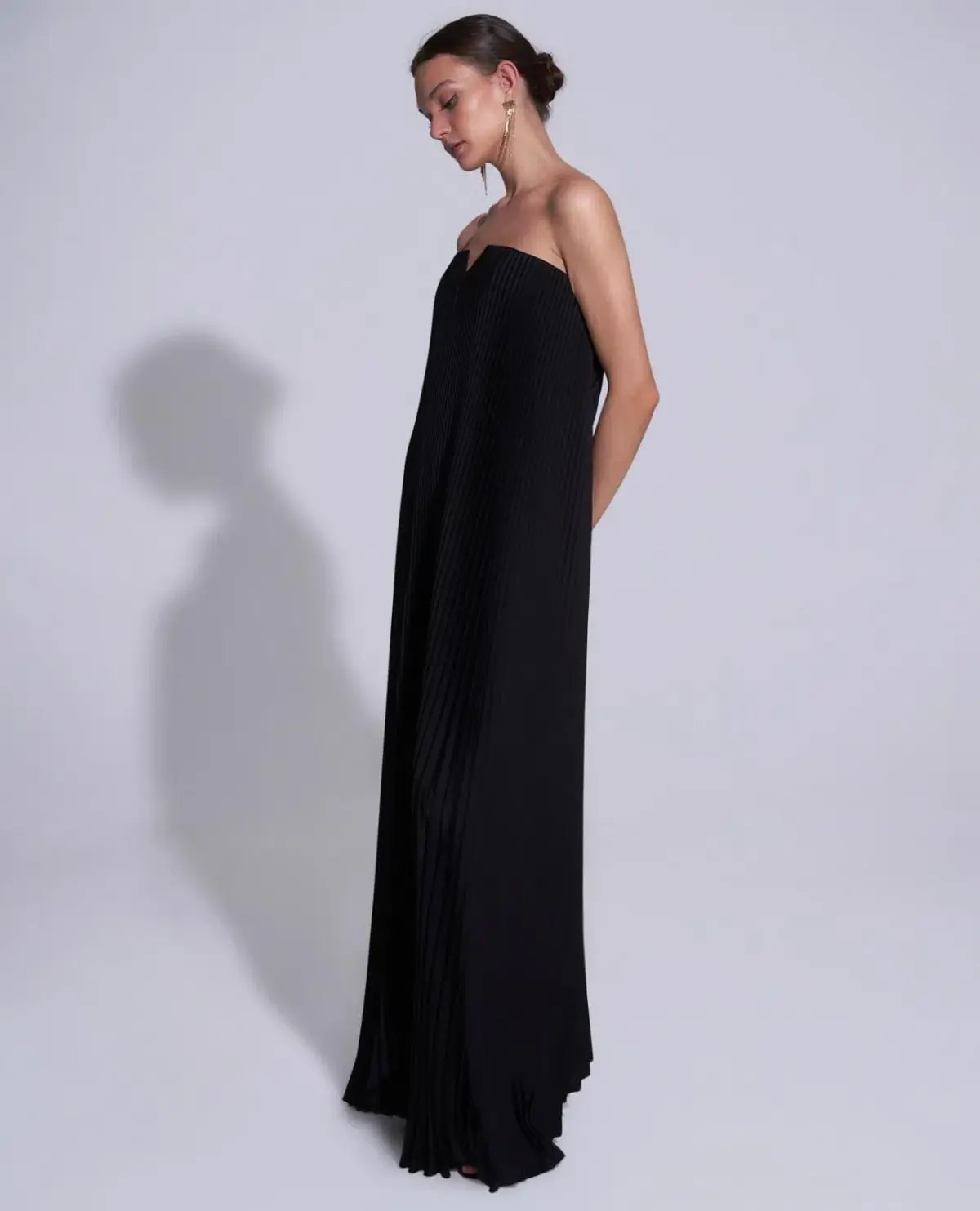 L’Idee Black Tie Gown in Noir Size 12 photo 2
