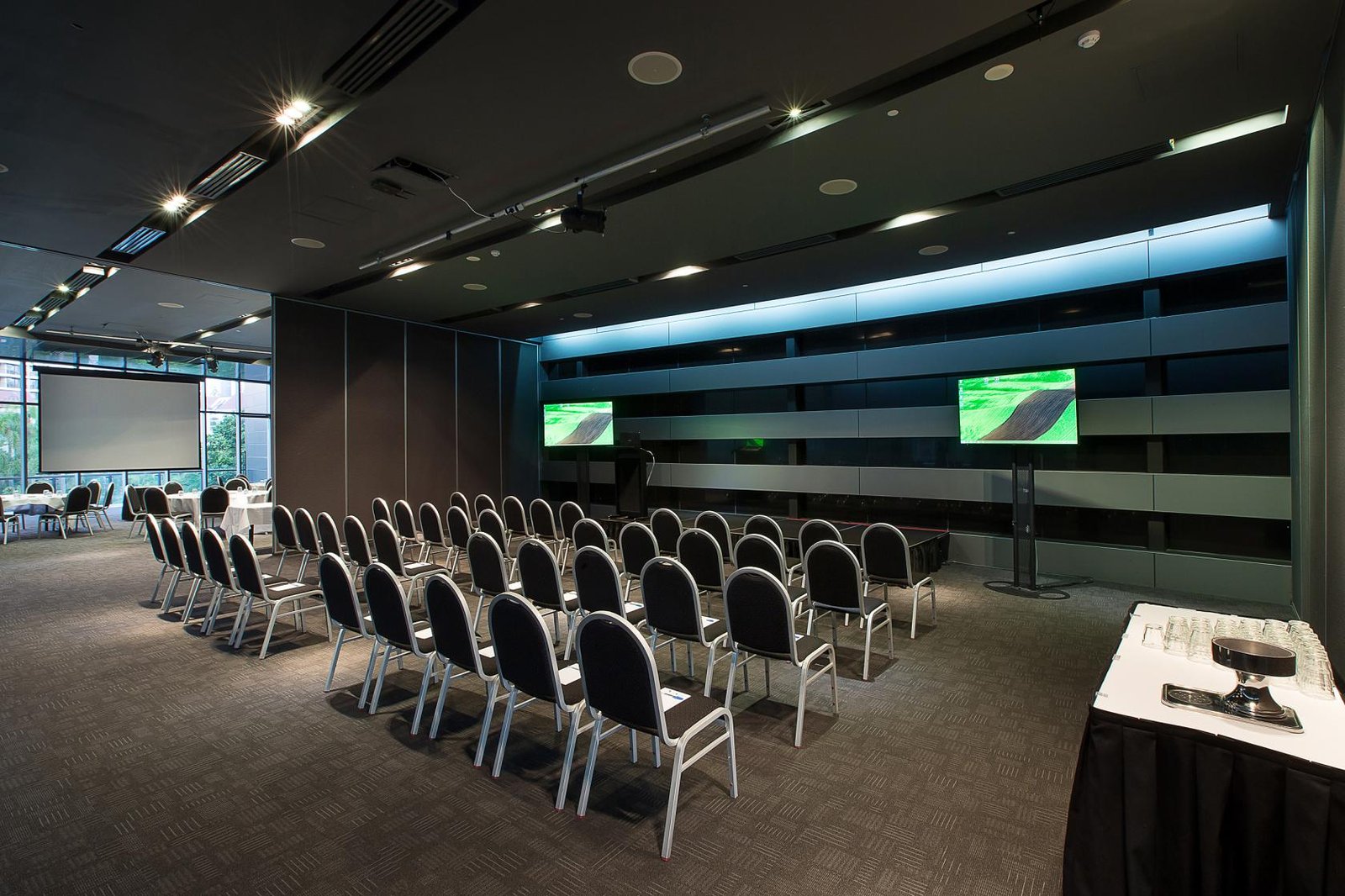 L2 Grand Ballroom at SkyPoint photo 2