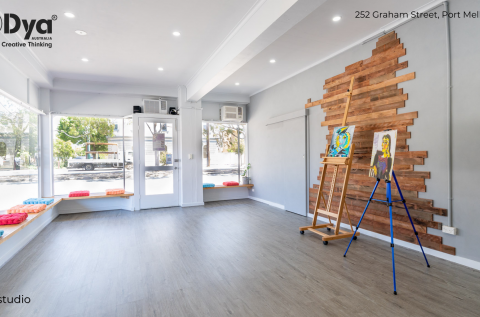 Brick & Beam studio photo 9