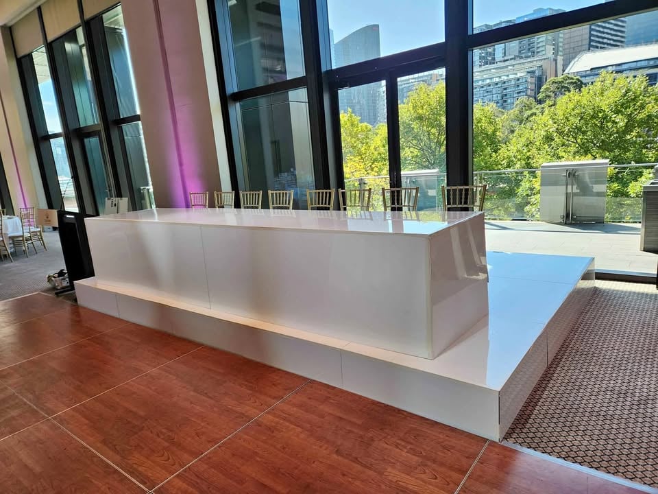 Stage for hire in basic black or white gloss photo 2