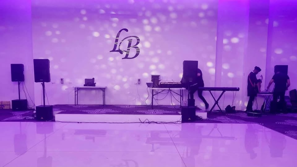 Full DJ system for hire, speakers,sub,light, fog machine, mic and more. photo 8