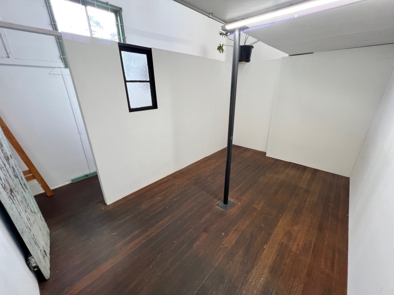 Studio/Office Work Space in the Blue Mountains photo 2