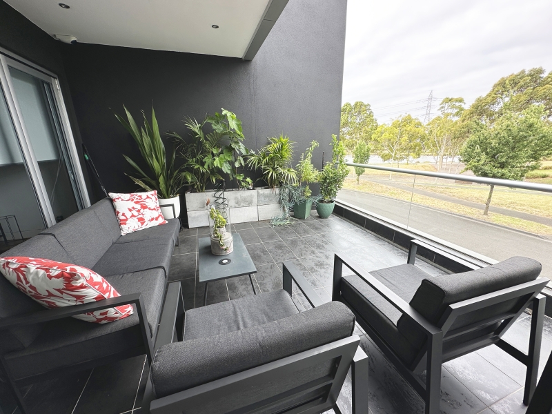 The Ultra Modern Edgy Edgewater House photo 8