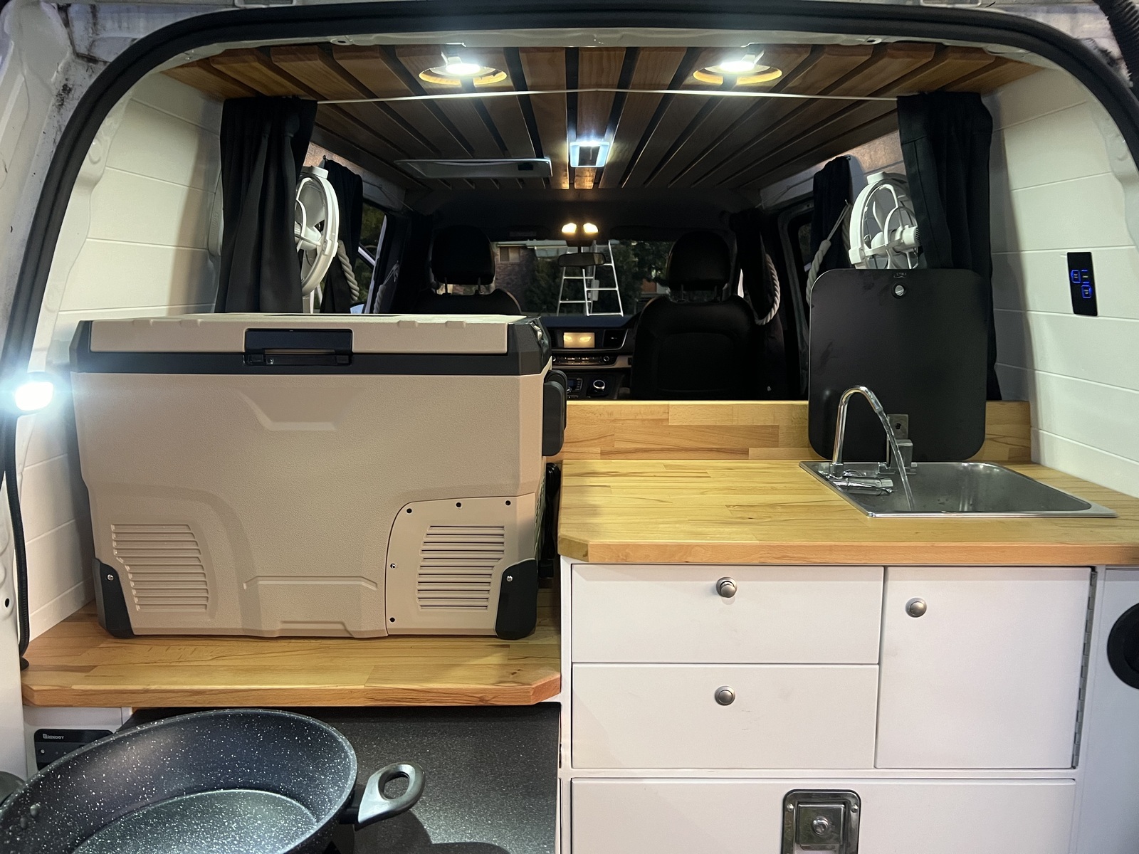Mighty Camper photo 3