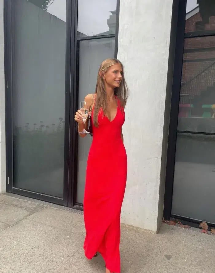 Effie Kats Eiza Gown Red Size 8 photo 3