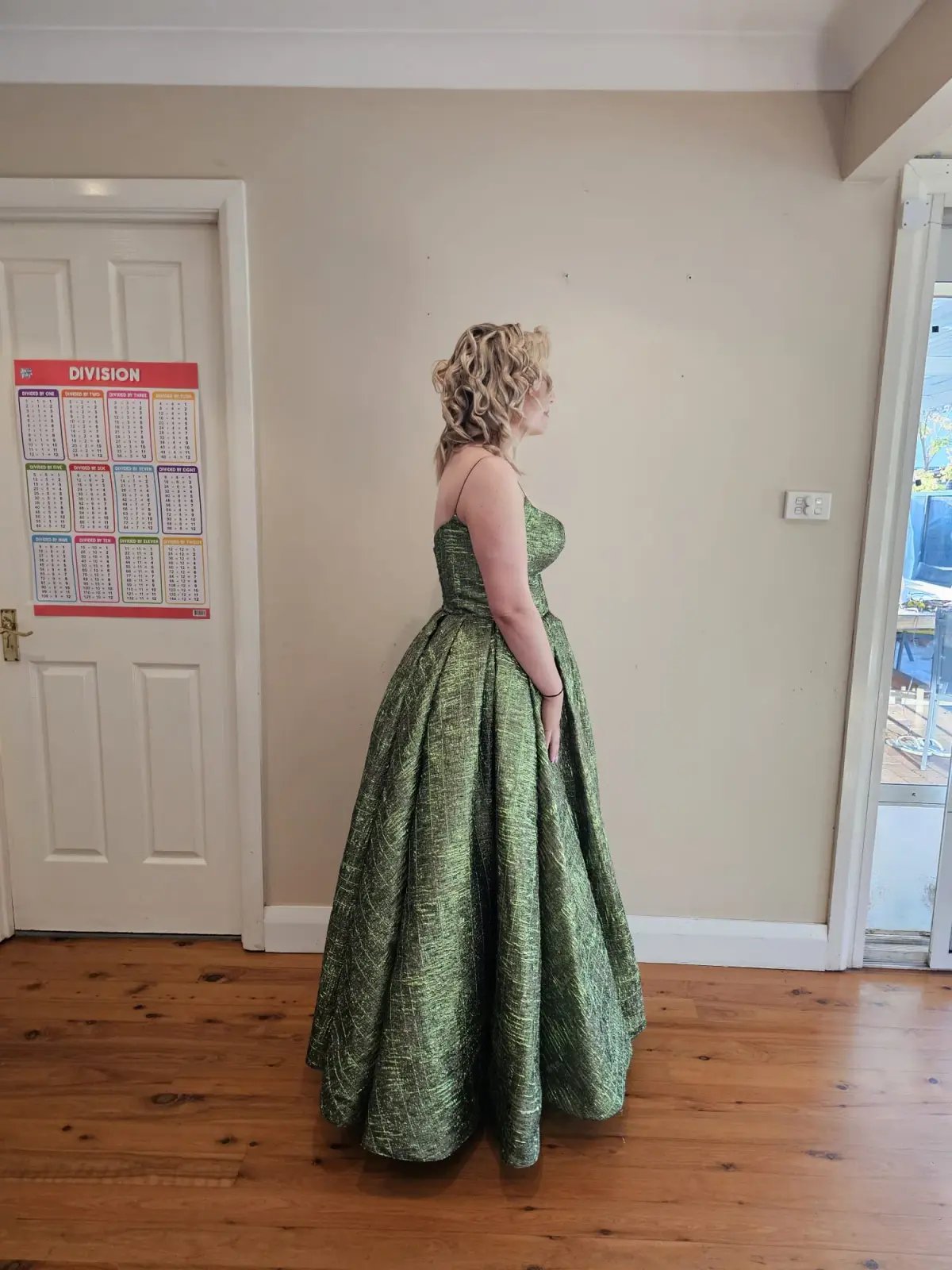 Lia Stubbla Lizard Ball Gown Green Size 12 photo 8
