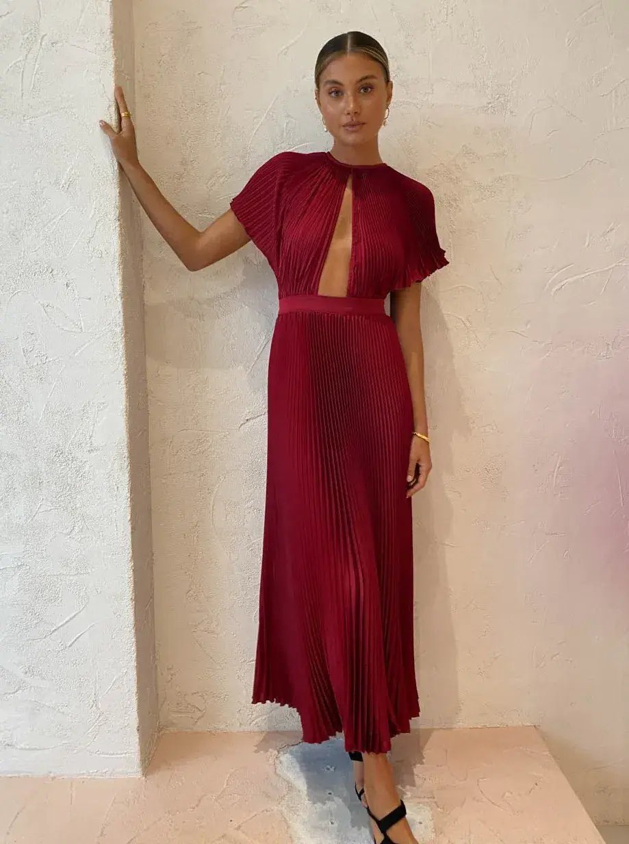 L'IDEE - Theatre Gown - Ruby - Size 10 photo 5