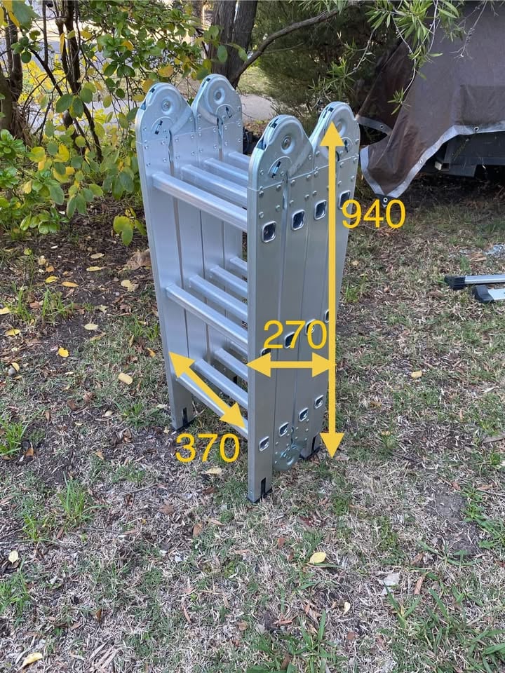 3.6m ladder HIRE photo 8