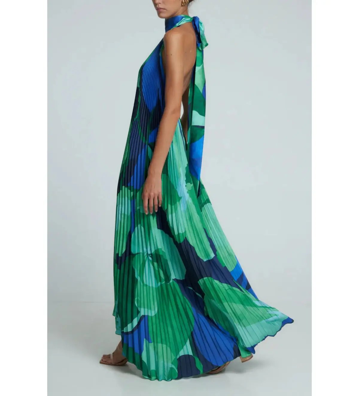 L’Idee Opera Gown Capri Green Size 8 photo 3