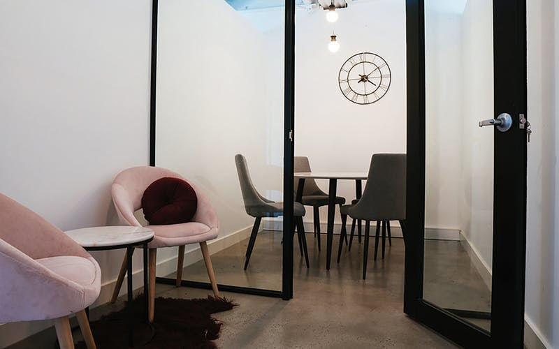 Bright, co-working space at Sandringham photo 3