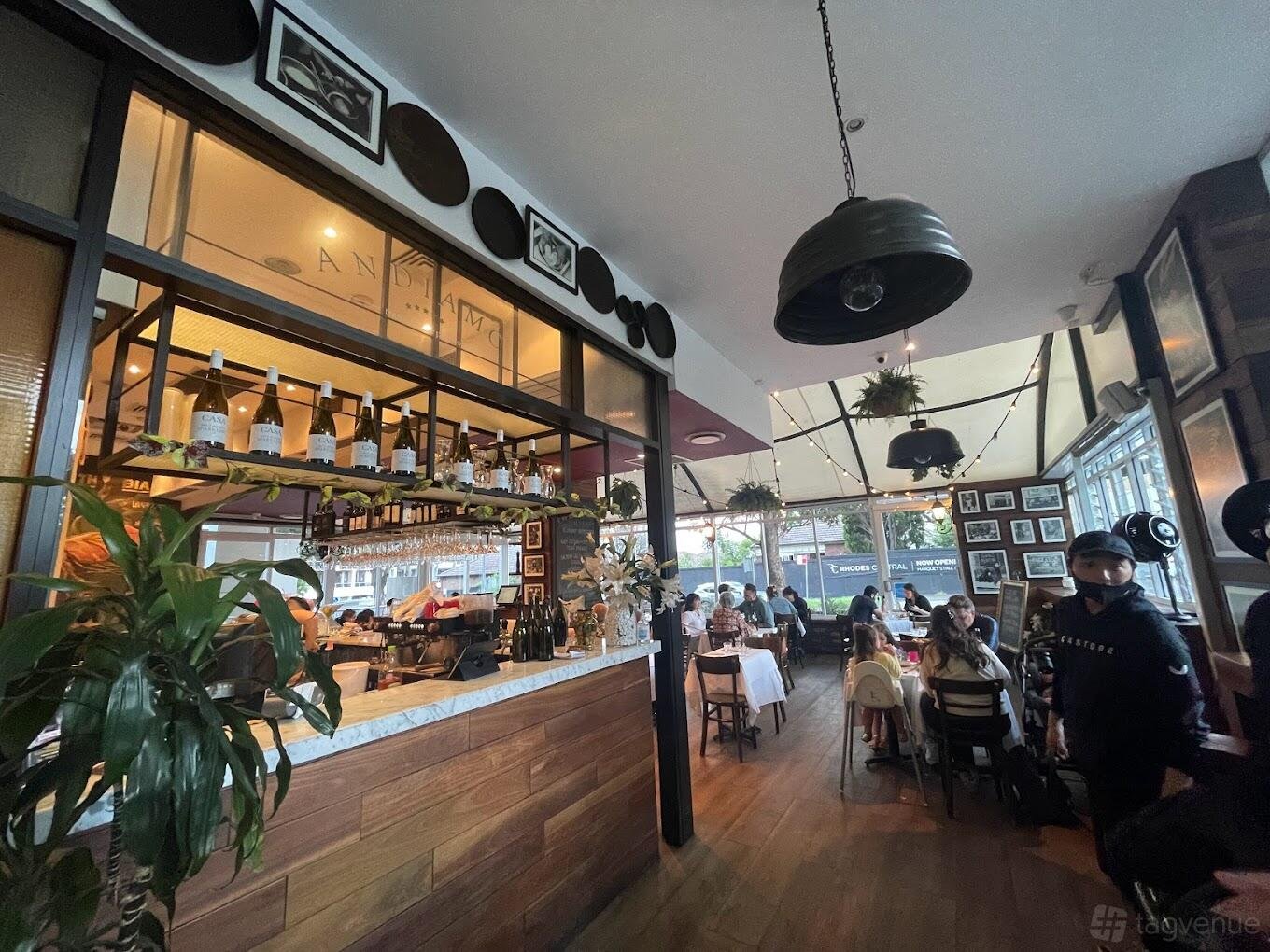 Entire Venue at Andiamo Trattoria Rhodes photo 12