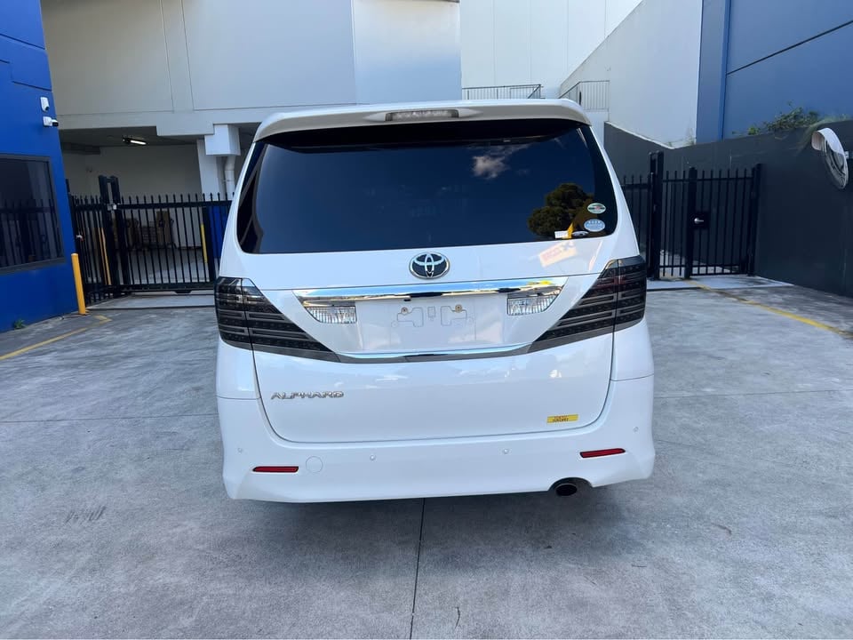 2012 Toyota Alphard for Hire photo 6