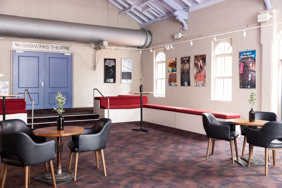 Foyer Gallery photo 2