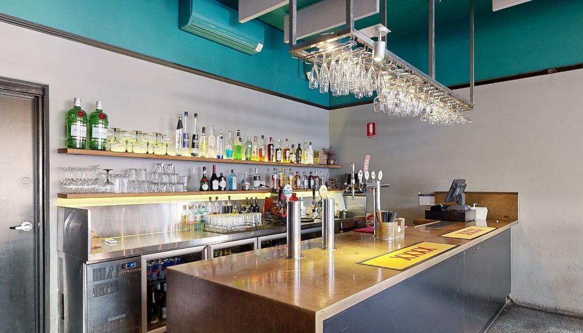 The Brass Bar at Pig ‘N’ Whistle - Brunswick Street photo 7