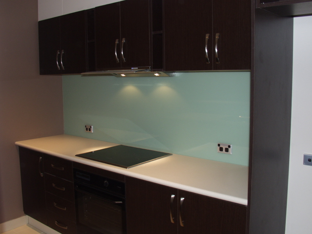 Latrobe & queen 2 room apartment for use photo 2