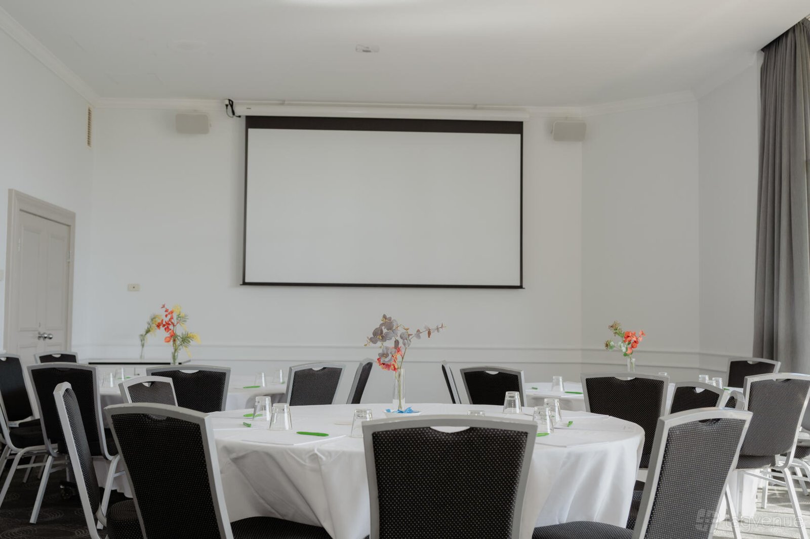 Bottlebrush Room at Holiday Inn Sydney Potts Point photo 5