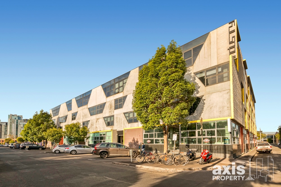 Modern New York Style Office For Lease photo 2