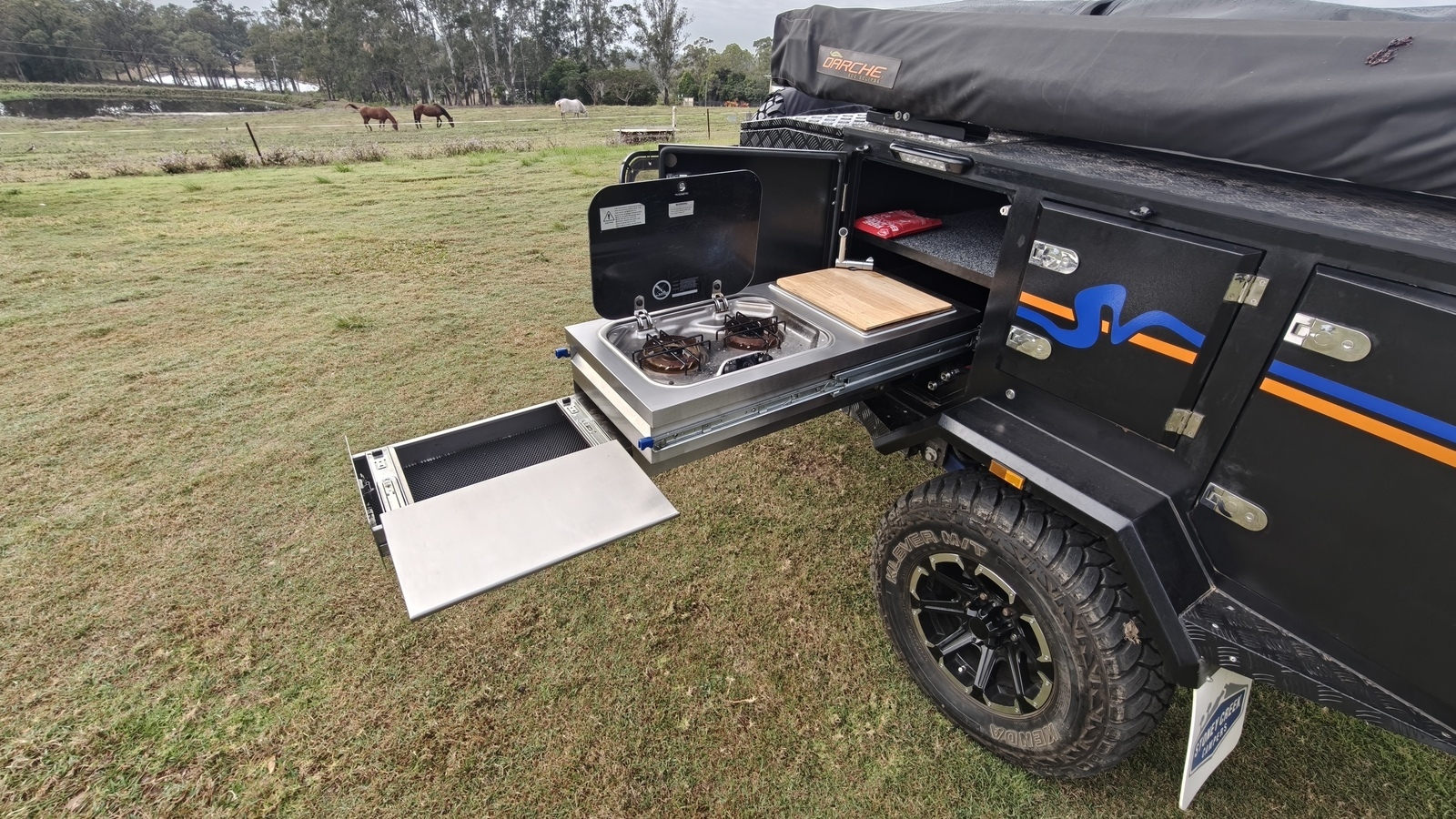 Stoney Creek Nugget – Electric Roof Tent photo 8