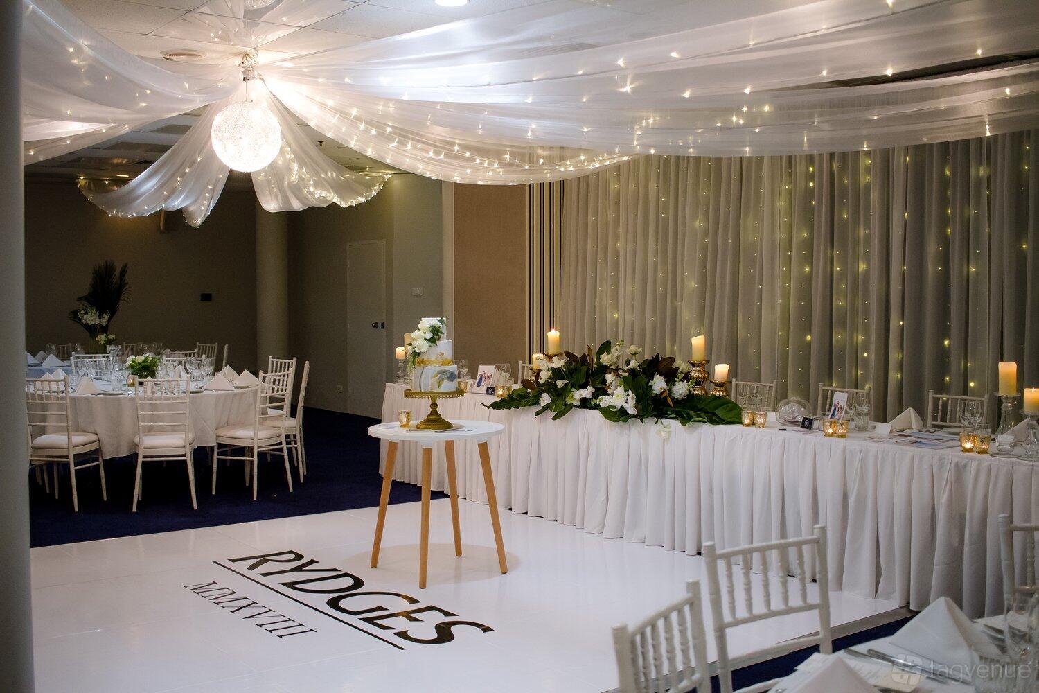 Sutherland Room at Rydges Cronulla Beachside photo 5
