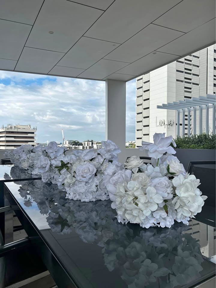 HIRE - $20 each white floral centrepieces photo 3