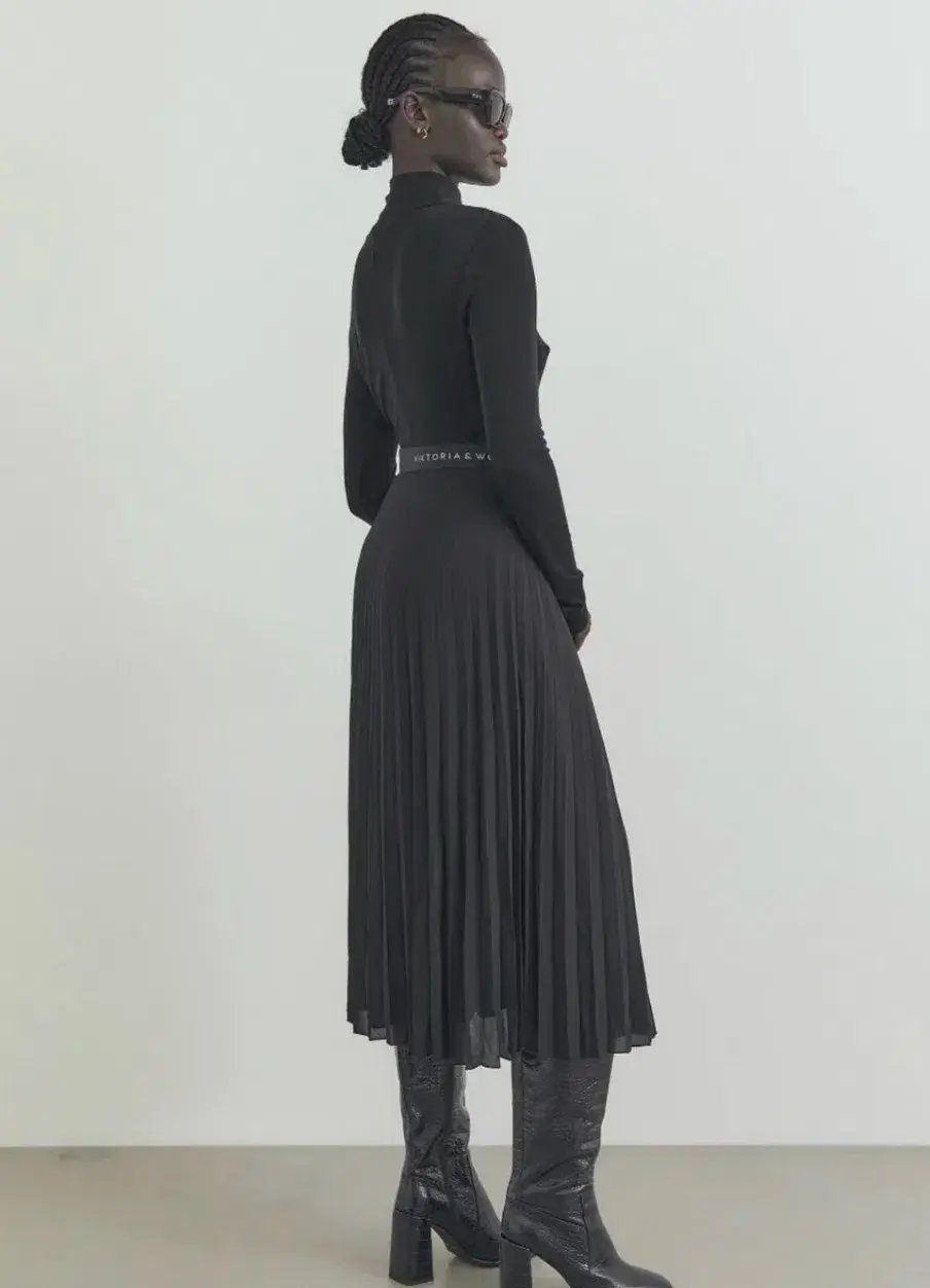 Victoria and Woods Tuscany Skirt Black Size 6 photo 3