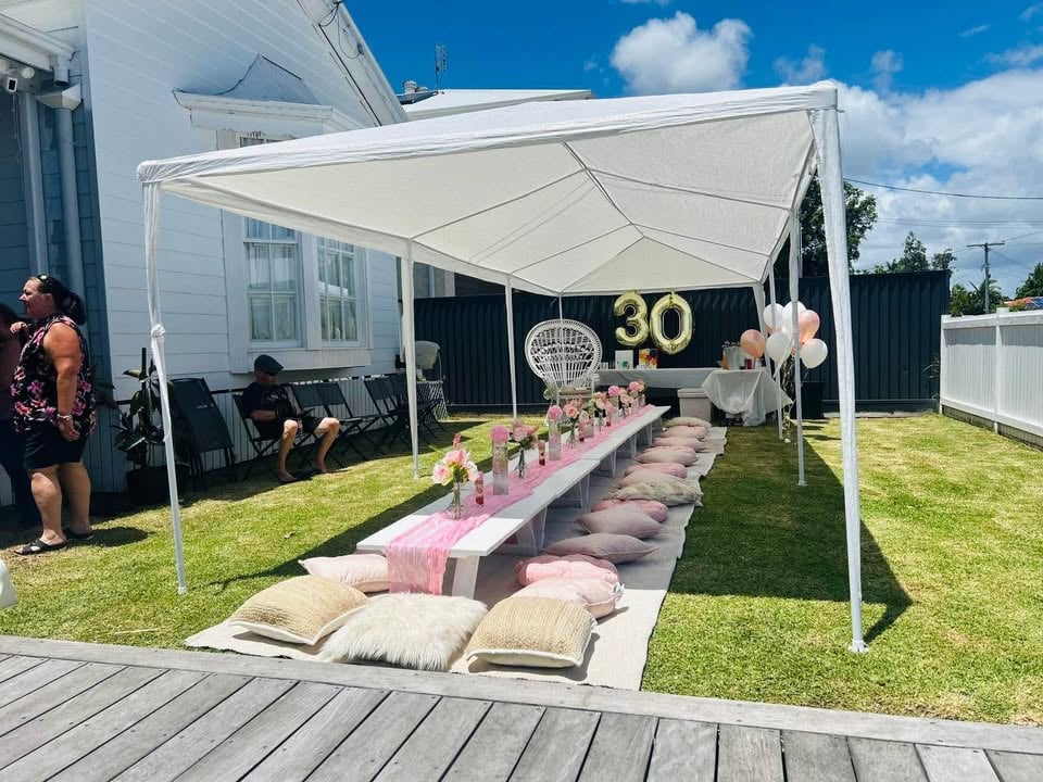 Picnic Party table Set up Hire photo 11