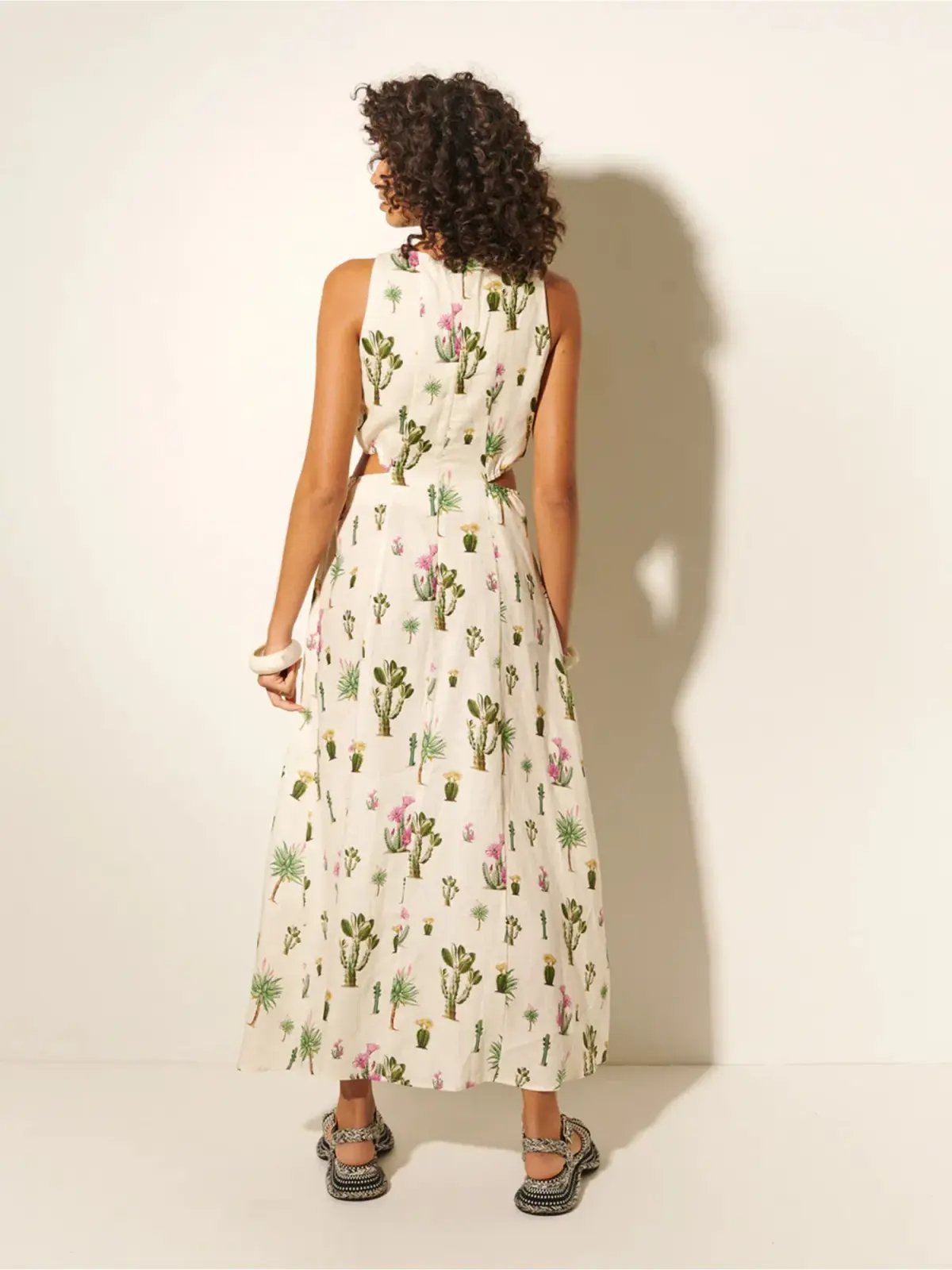 Kivari Saguaro Cut Out Maxi Dress in Print Size AU 8 photo 4