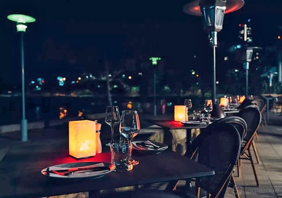 Outdoor Patio at Elements Bar & Grill Pyrmont photo 7