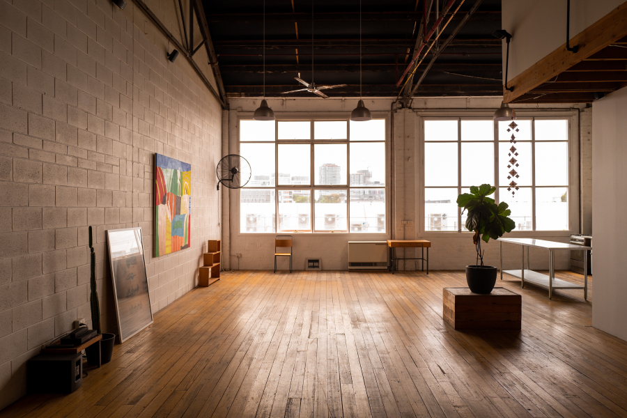 Loft style warehouse photo 9