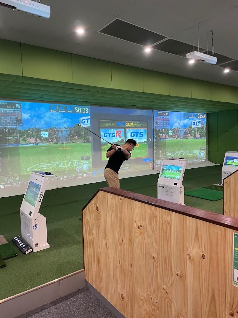 Entire Venue at Golfers Paradise photo 7