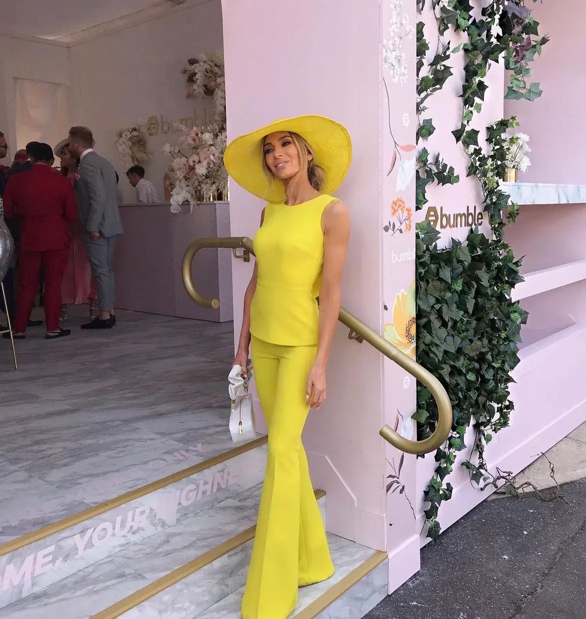 Safiyaa Sleeveless Top and Pant Set Yellow Size 6 photo 3
