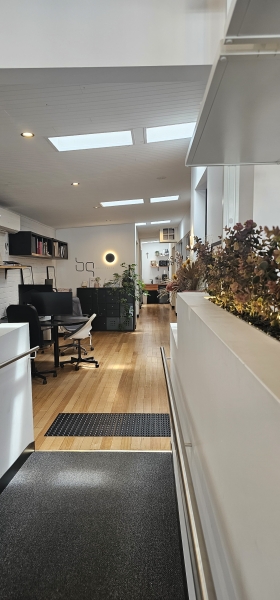 Private 5sqm Office photo 4