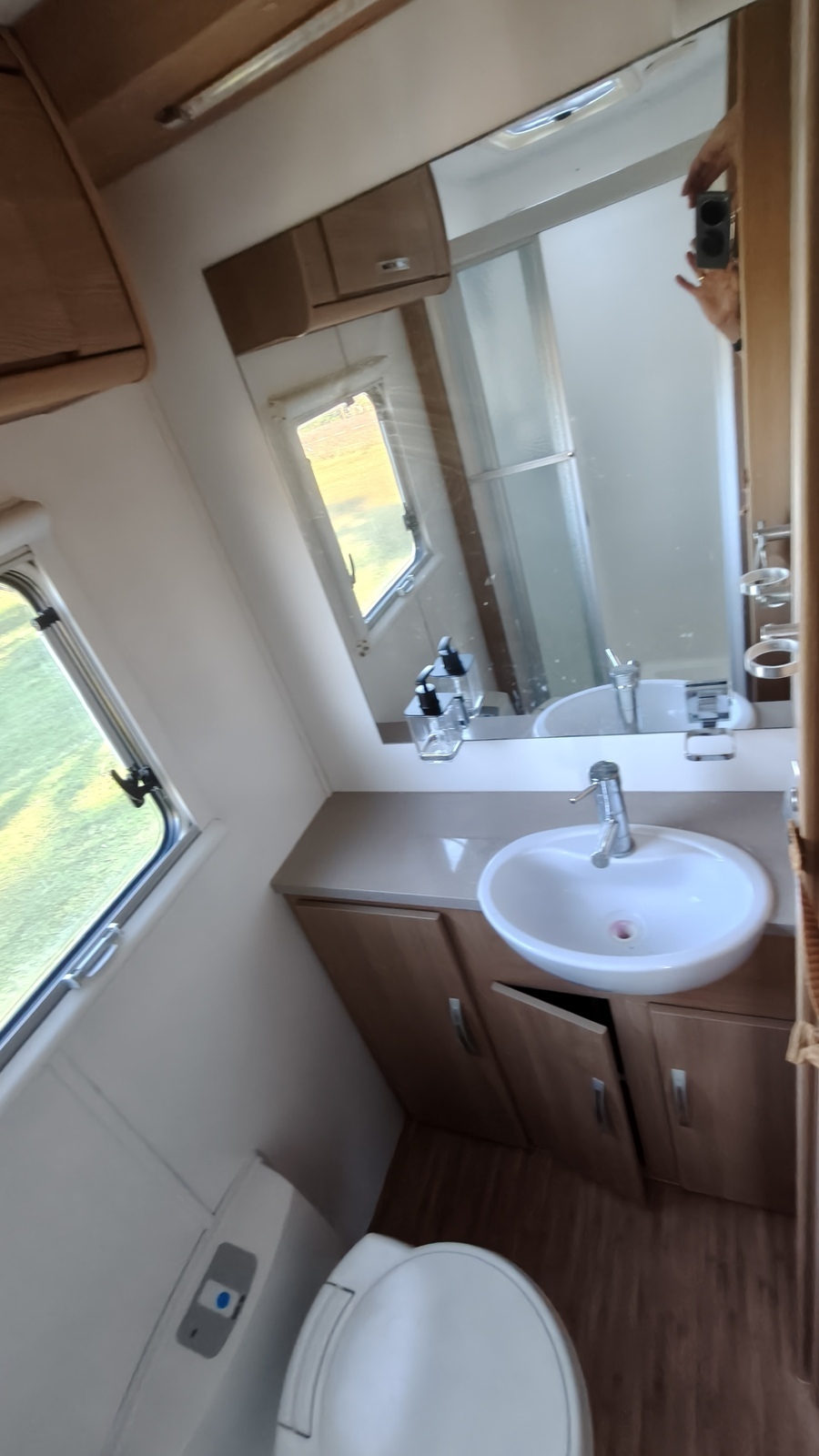 Family Escape Van – Sleeps 4 in Comfort photo 13