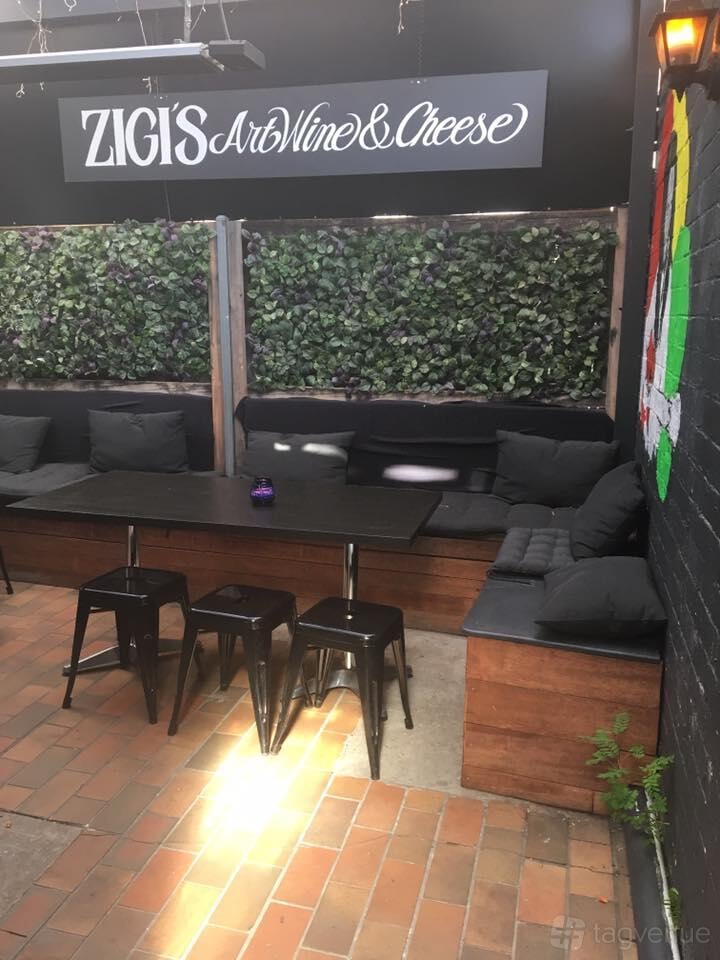 Wine Garden at Zigi's Wine Bar photo 4