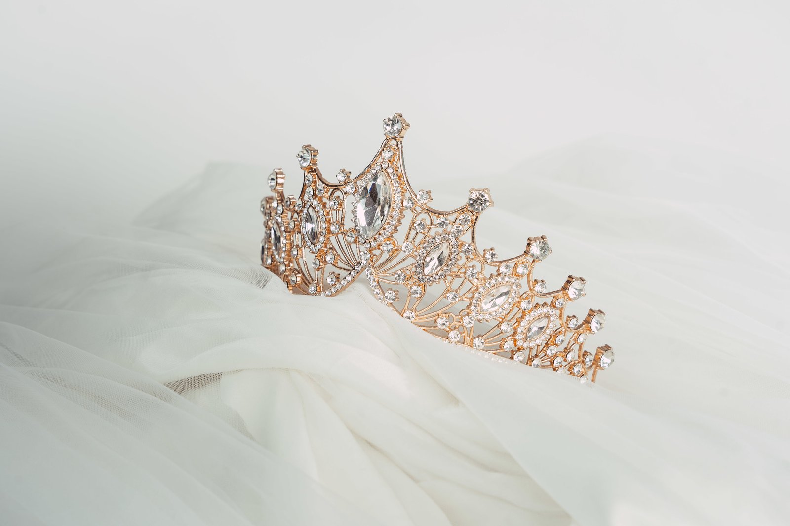ARIEL GOLD CROWN GOLD photo 2