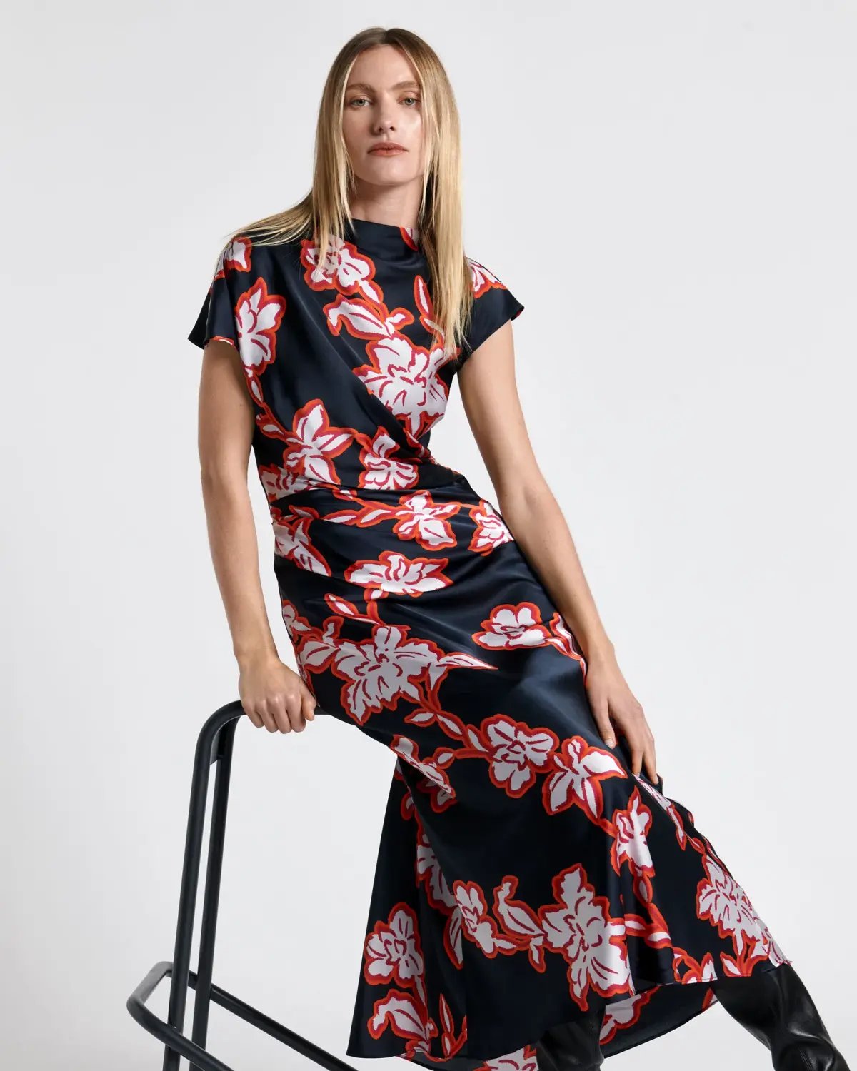 Cue Illustrated Satin Midi Dress Floral Size AU 16 photo 3